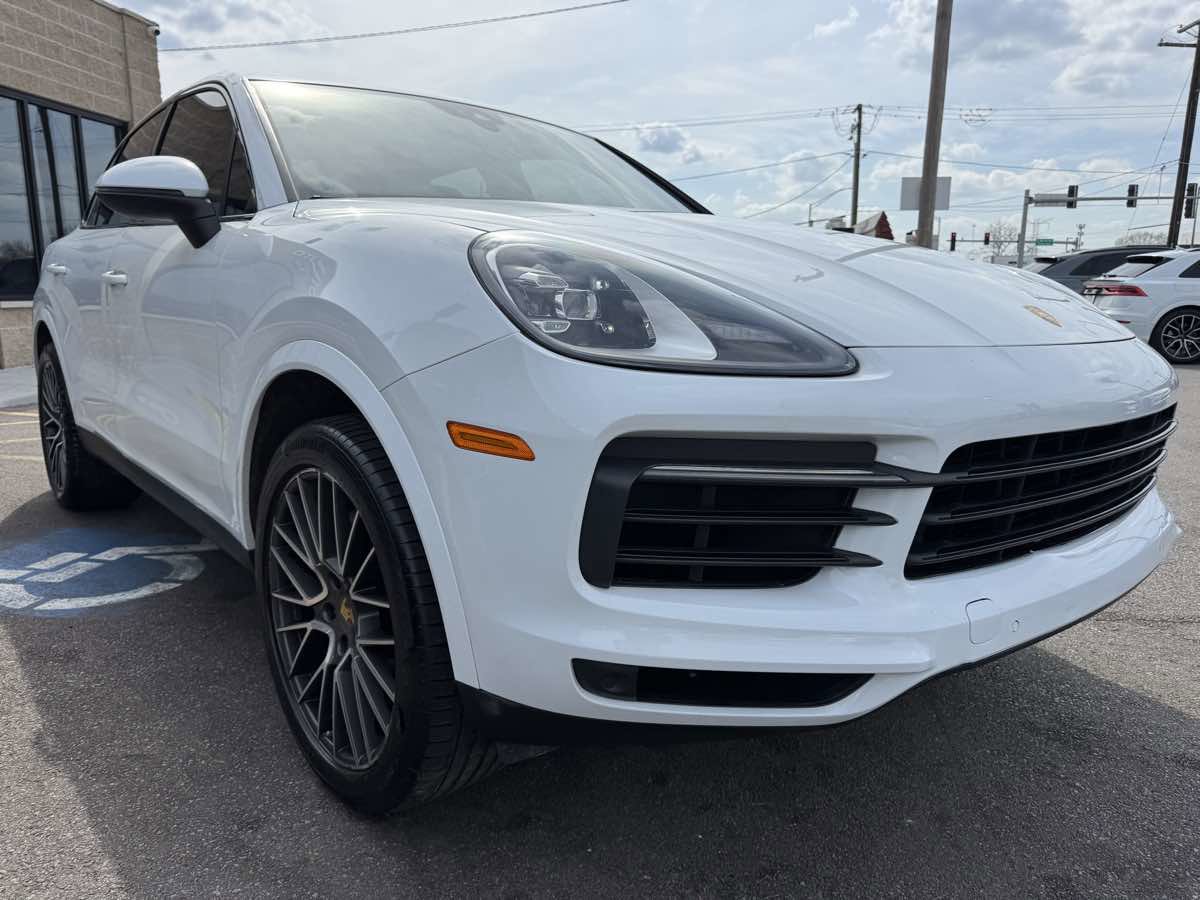 Used 2019 Porsche Cayenne AWD/4WD image 3