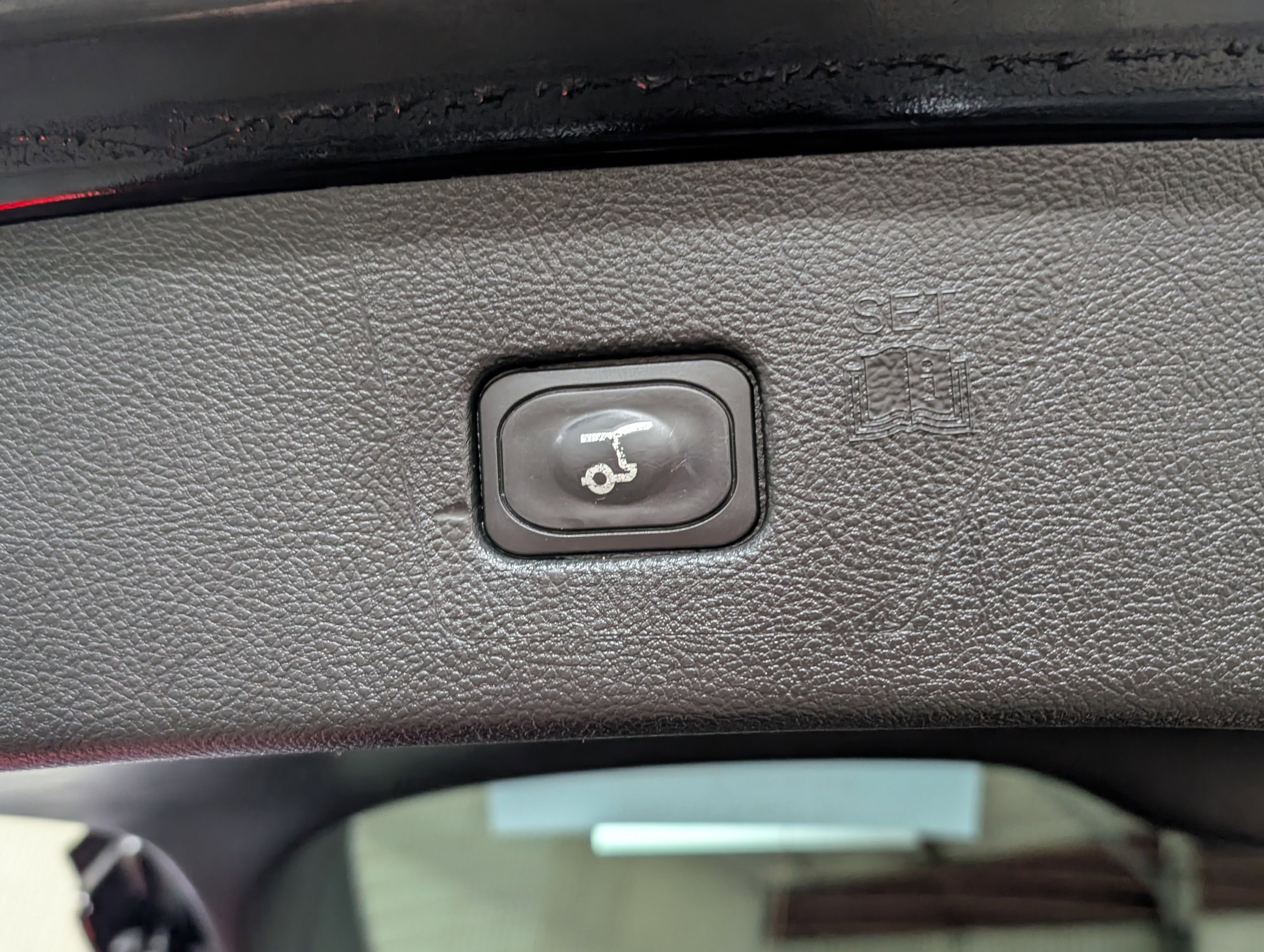 Used 2024 Ford Edge Titanium AWD/4WD image 28