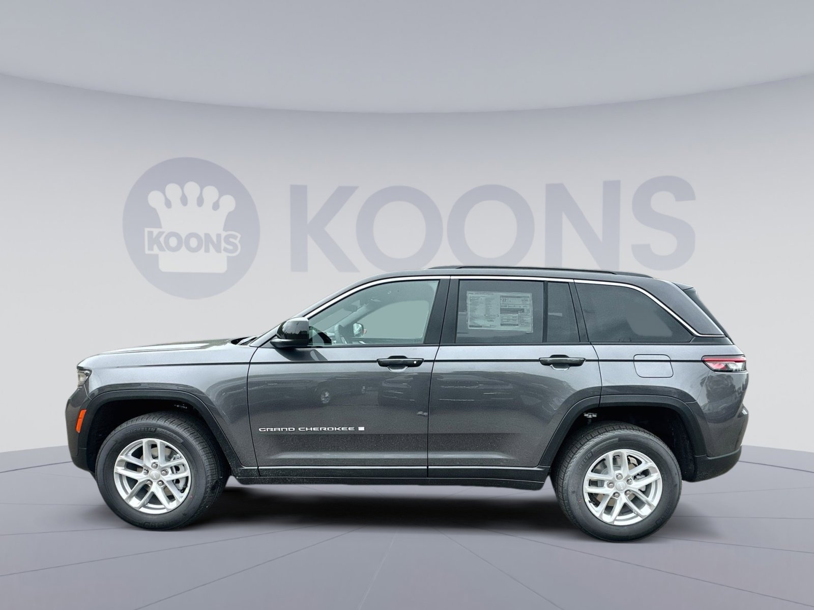 New 2025 Jeep Grand Cherokee Laredo X w/ Luxury Tech Group I image 2