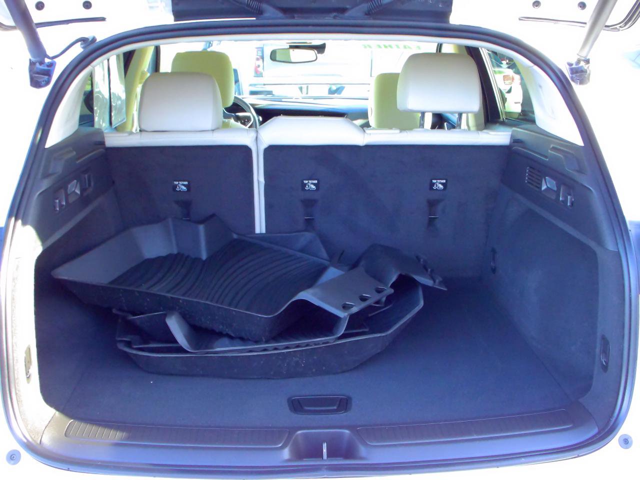 Used 2023 Buick Envision Essence AWD/4WD image 27
