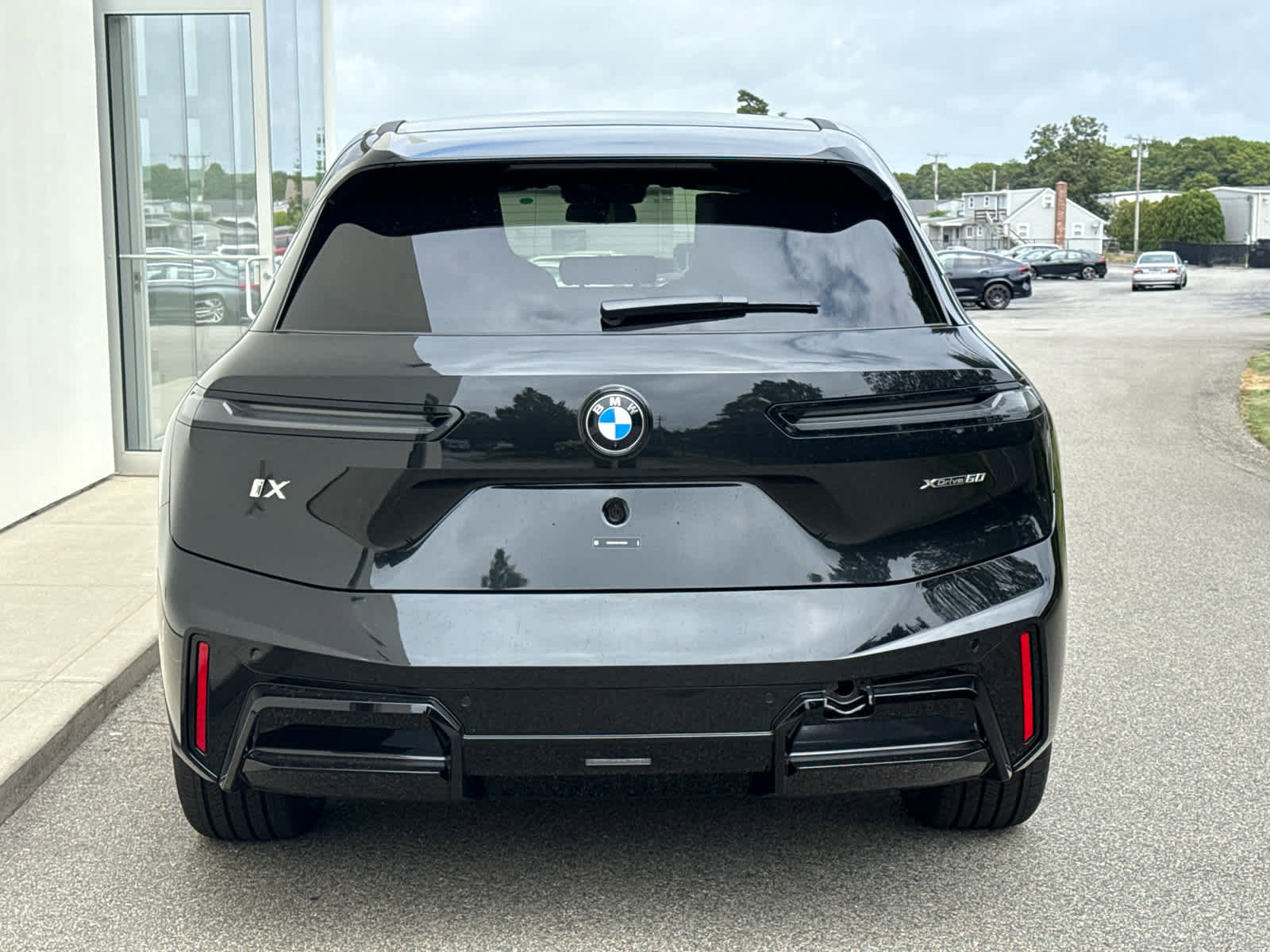 New 2026 BMW iX xDrive60 w/ M Sport Package image 5