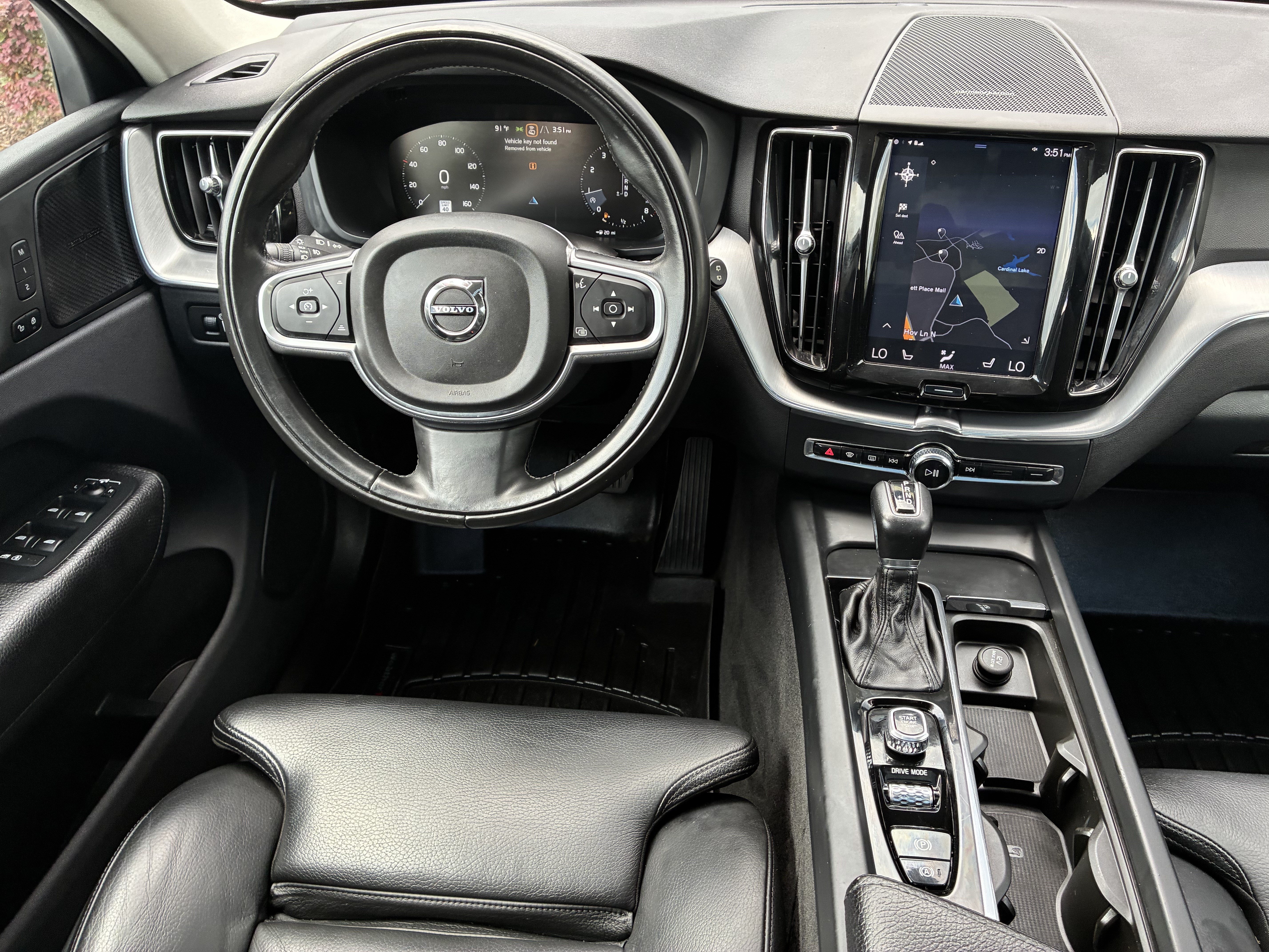 Used 2019 Volvo XC60 T5 Momentum w/ Multimedia Package AWD/4WD image 20