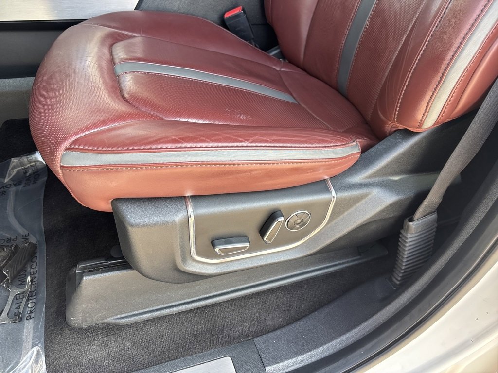 Used 2018 Ford F150 Platinum w/ Equipment Group 701A Luxury image 28