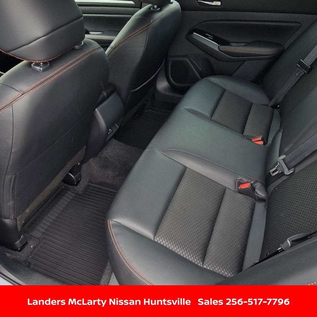 Used 2025 Nissan Altima 2.5 SR image 14