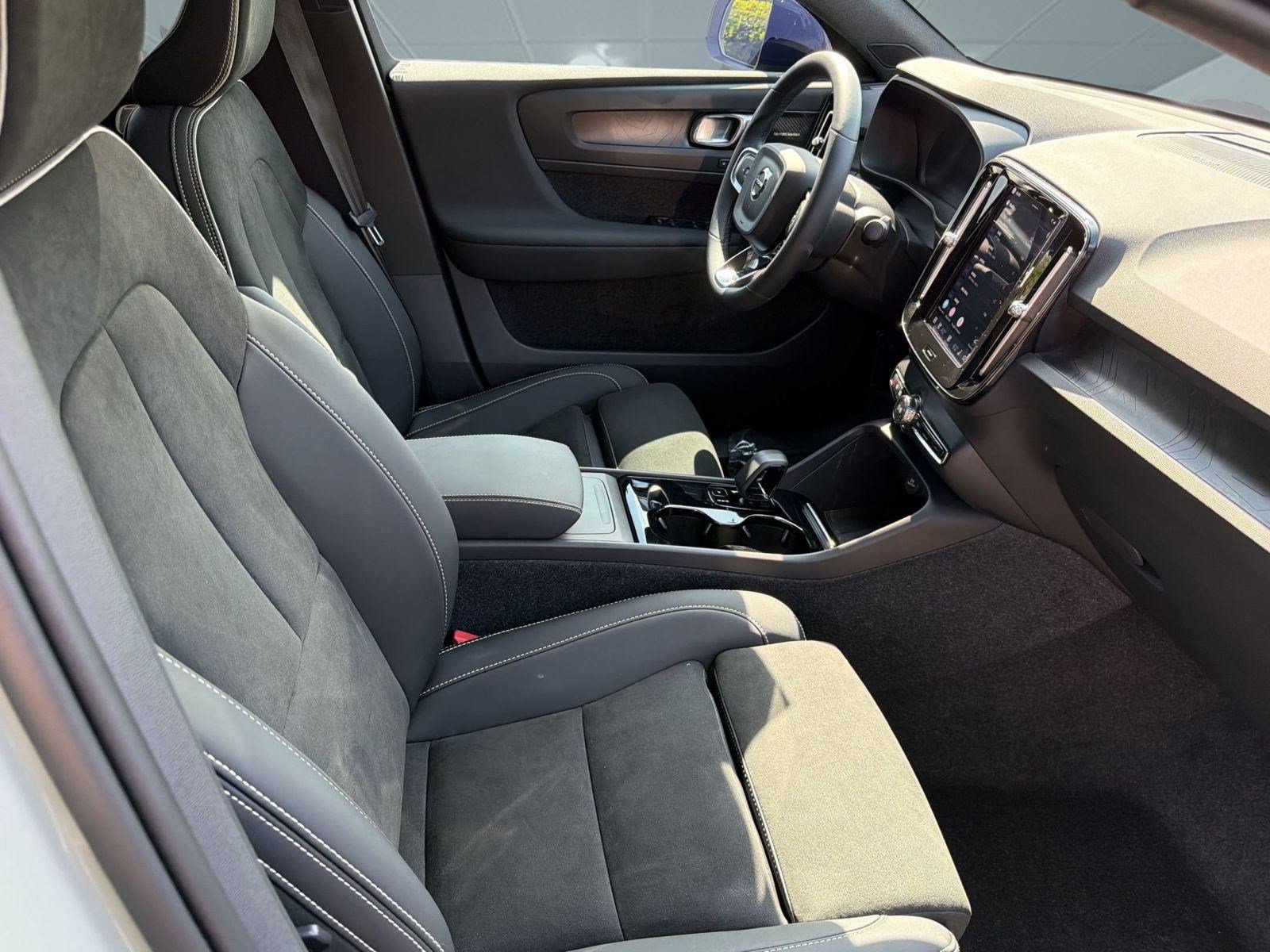 Certified 2023 Volvo C40 P8 Recharge Ultimate AWD/4WD image 22