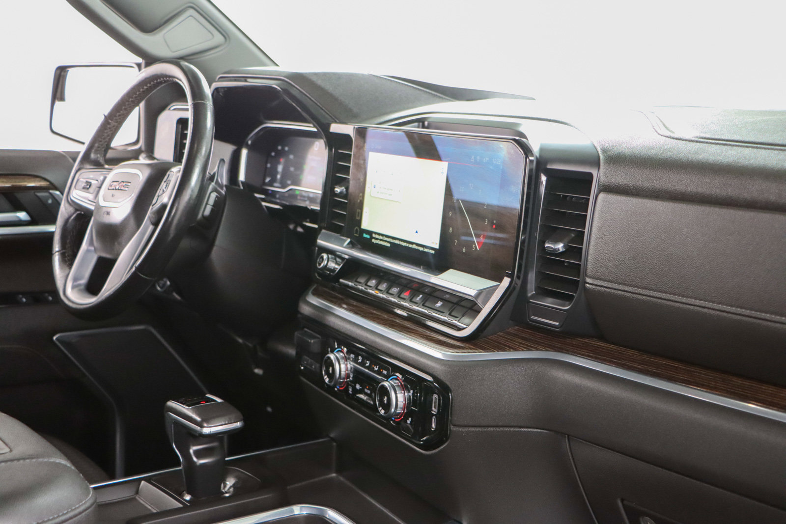 Used 2022 GMC Sierra 1500 Elevation w/ LPO, Elevation Black Package image 28