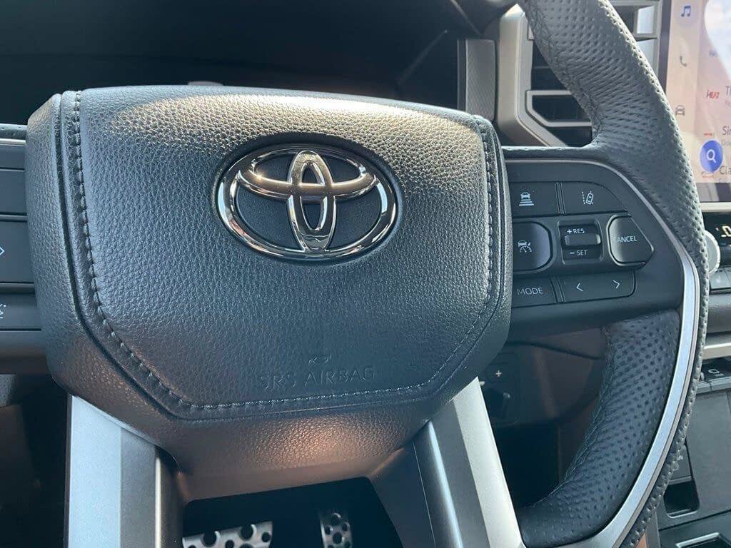 Used 2025 Toyota Tundra Limited w/ TRD Off-Road Package AWD/4WD image 20