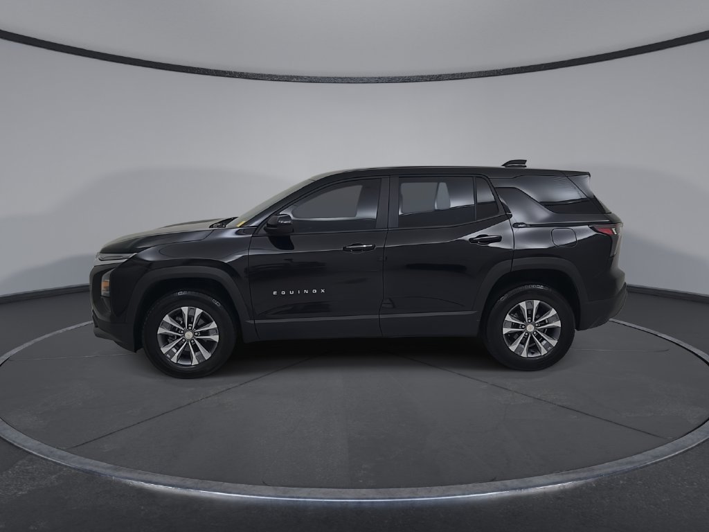 Used 2026 Chevrolet Equinox LT AWD/4WD image 9