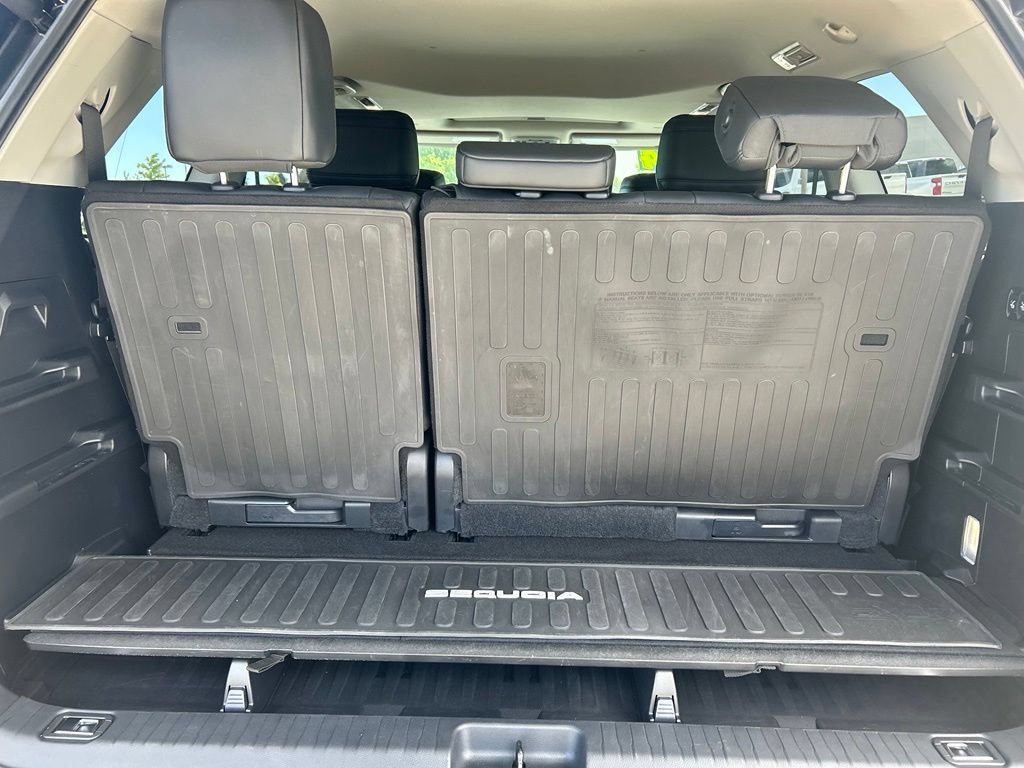 Used 2024 Toyota Sequoia SR5 w/ SR5 Premium Package AWD/4WD image 28