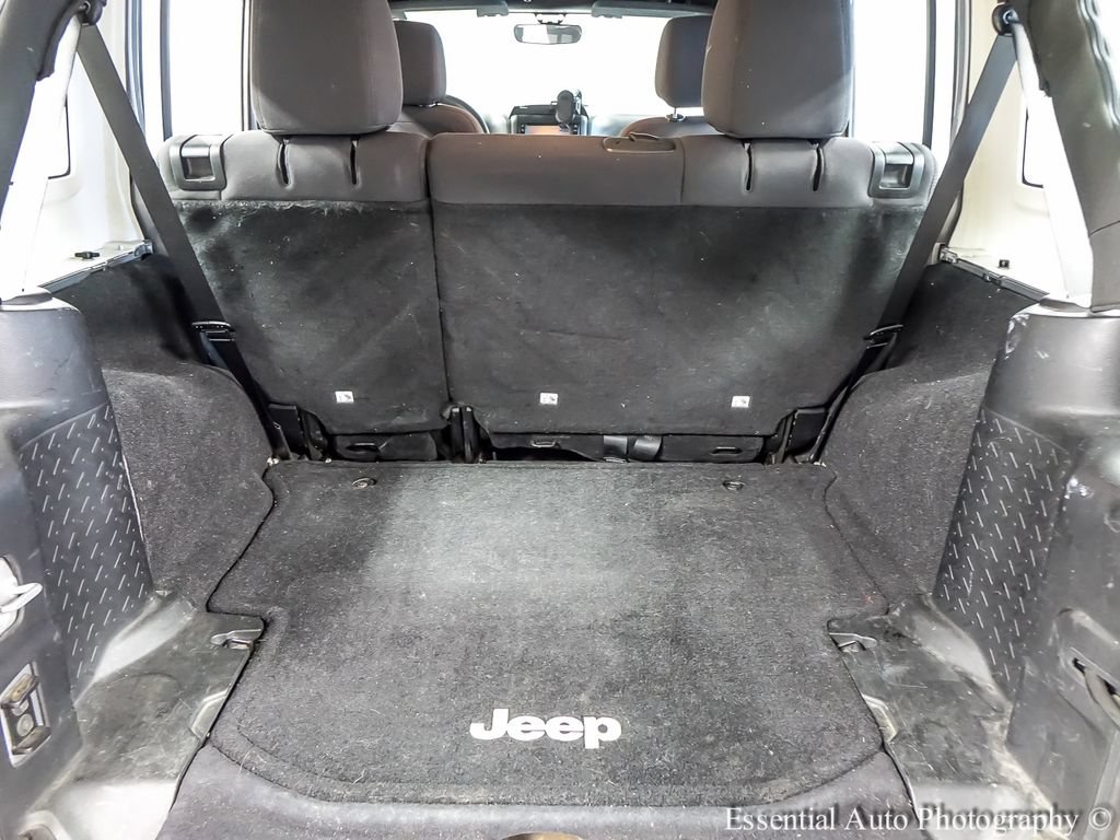 Used 2013 Jeep Wrangler Unlimited Sport AWD/4WD image 21