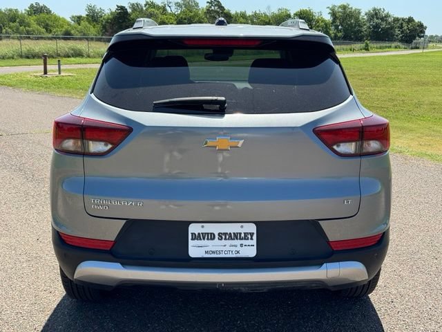 Used 2024 Chevrolet TrailBlazer LT w/ Convenience Package AWD/4WD image 5