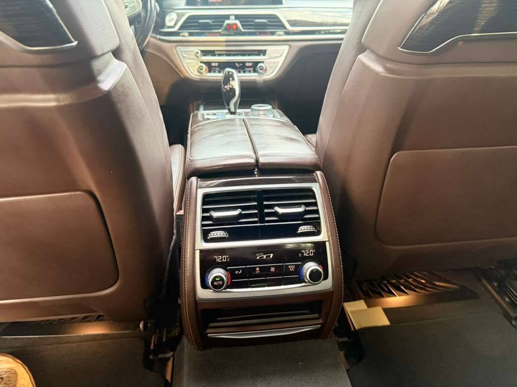 Used 2016 BMW 740i RWD image 13