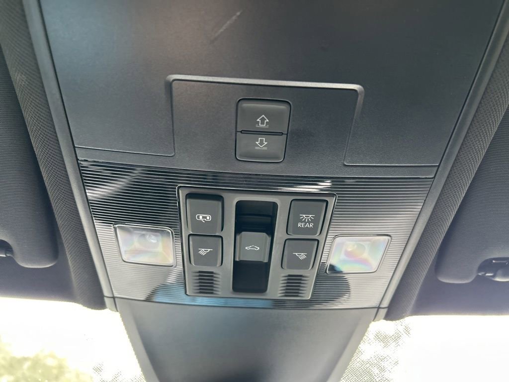 Used 2022 Volkswagen Tiguan SEL R-Line image 42