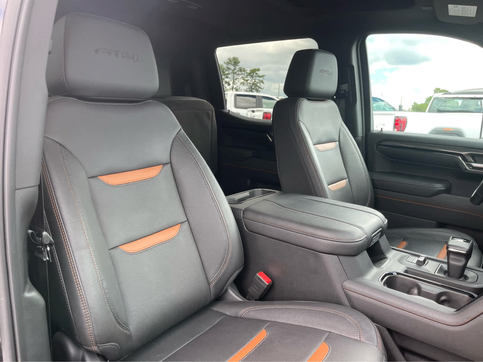 Used 2023 GMC Sierra 1500 AT4 w/ AT4 Premium Package AWD/4WD image 25