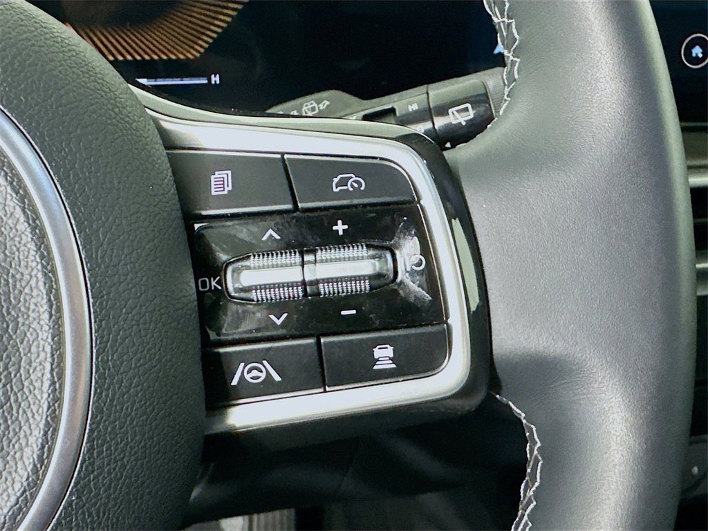 Certified 2025 Kia Sorento X-Line EX image 11
