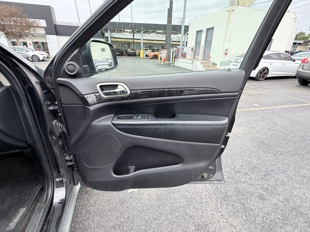 Used 2012 Jeep Grand Cherokee Laredo image 19