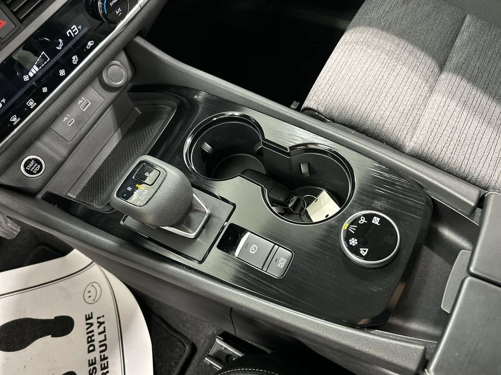 Used 2023 Nissan Rogue SV AWD/4WD image 17