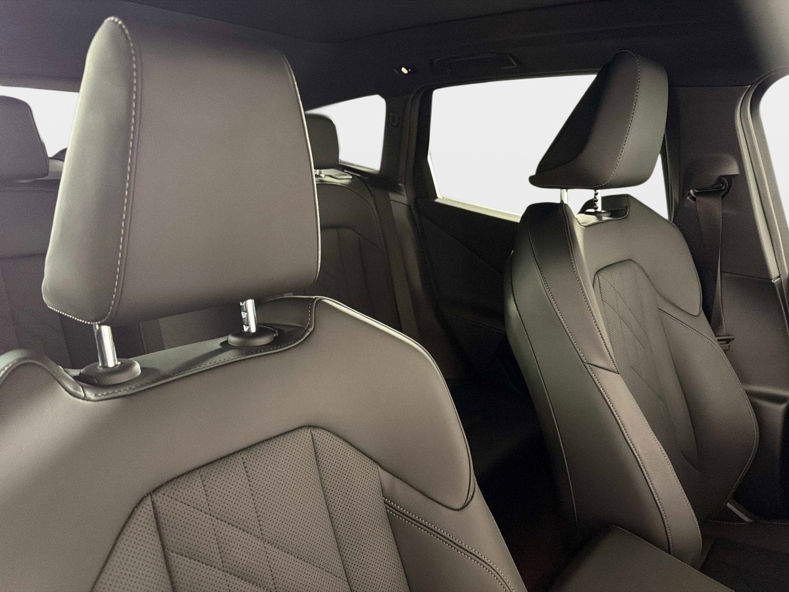 Used 2025 BMW X3 xDrive30i w/ Convenience Package image 24