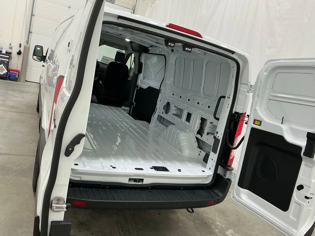 New 2026 Ford Transit 250 Low Roof image 21
