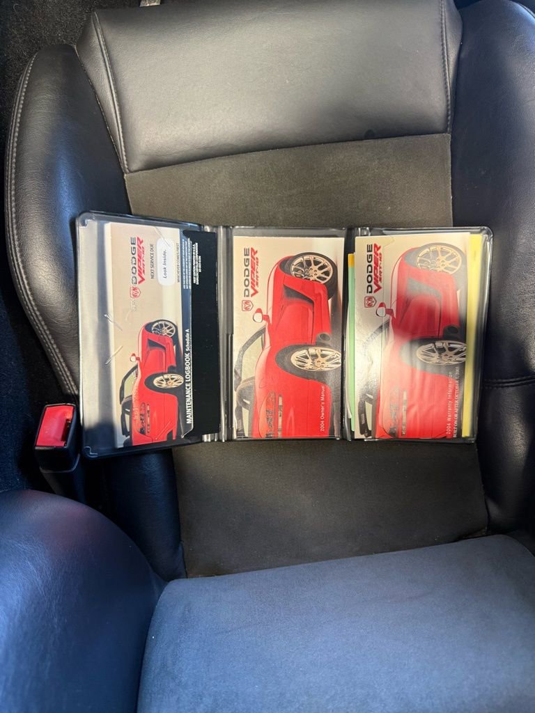 Used 2004 Dodge Viper SRT-10 image 26