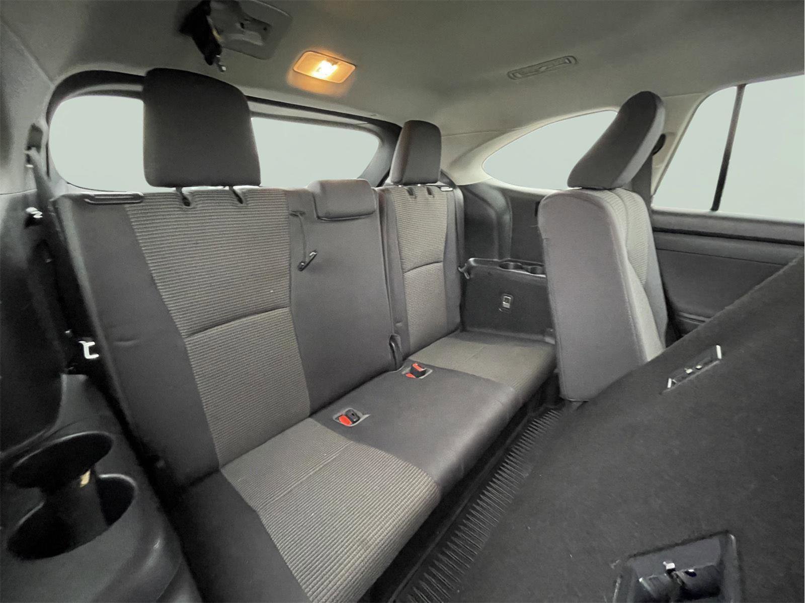 Used 2021 Toyota Highlander LE image 22