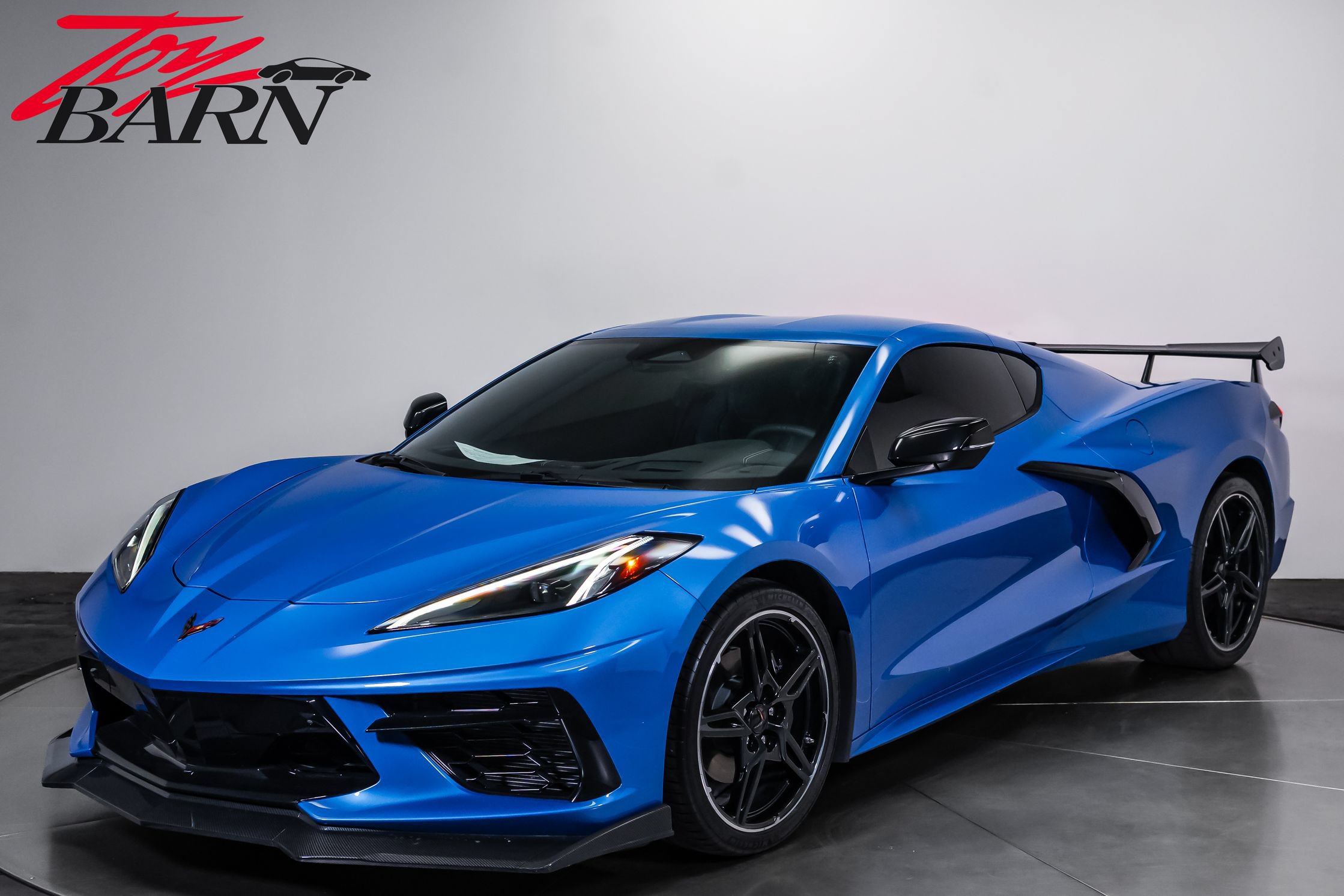 Used 2024 Chevrolet Corvette Stingray Preferred Cpe w/ Battery Protection Package RWD image 9