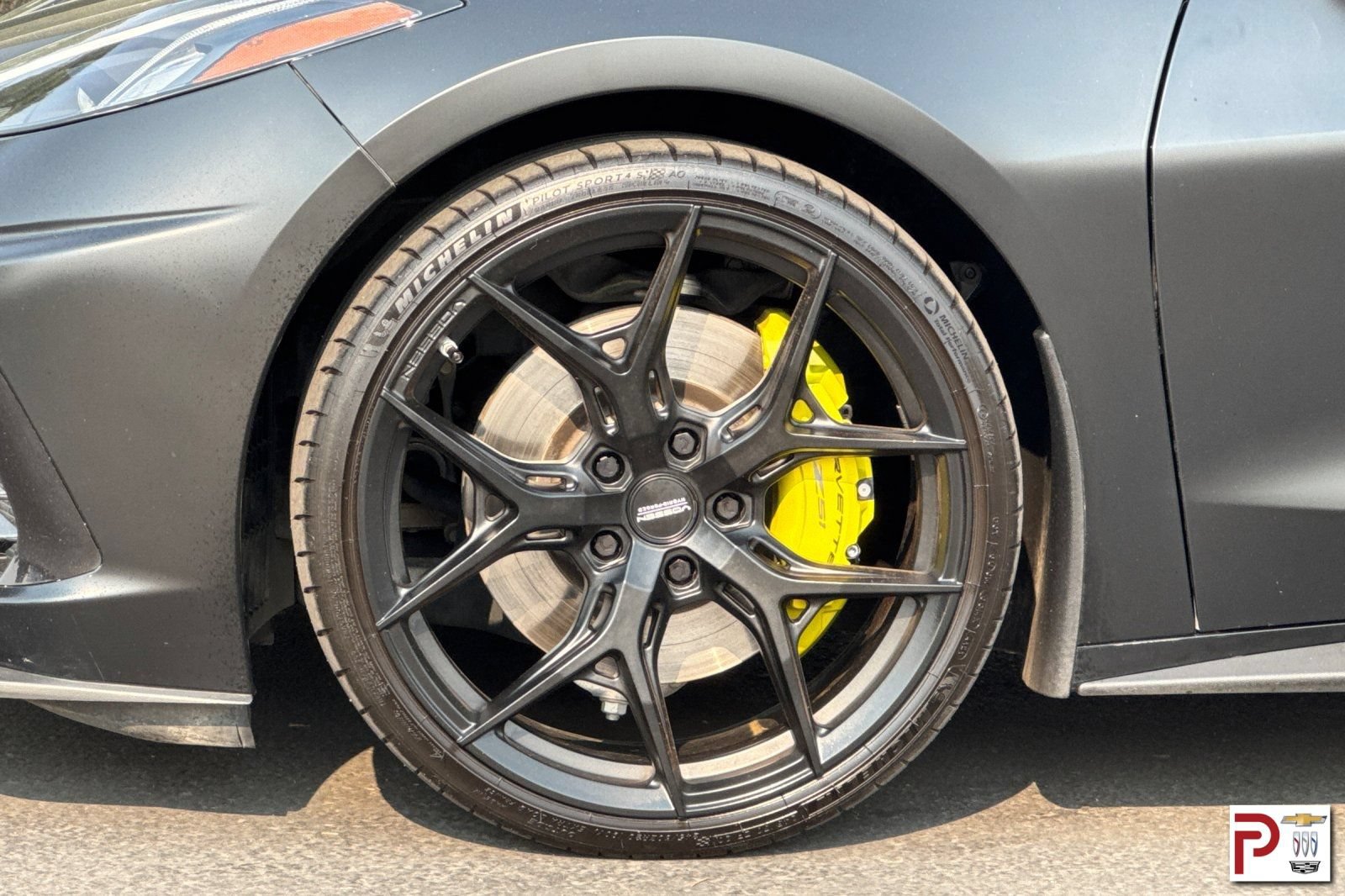 Used 2023 Chevrolet Corvette Stingray Premium Cpe w/ Z51 Performance Package RWD image 31
