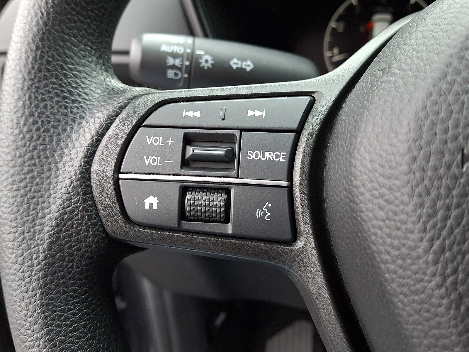 Used 2025 Honda CR-V LX image 20