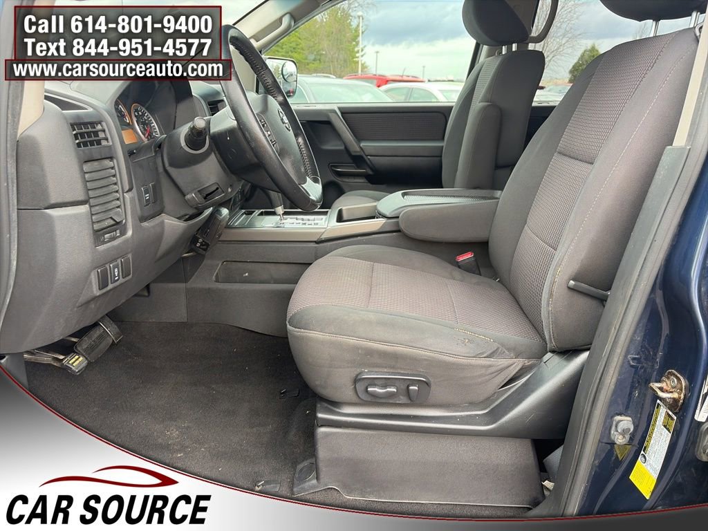 Used 2012 Nissan Titan SV w/ SV Value Truck Pkg AWD/4WD image 11