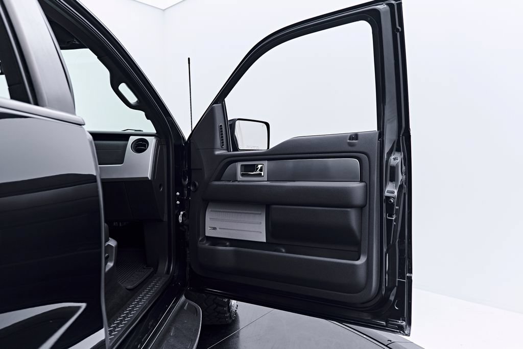 Used 2013 Ford F150 Raptor w/ Luxury Equipment Group AWD/4WD image 30