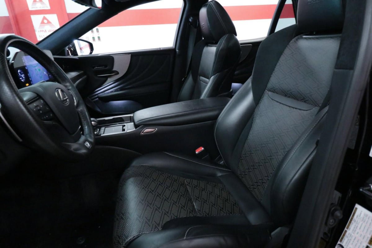 Used 2021 Lexus LS 500 F Sport w/ Cold Weather Package (CK) image 14