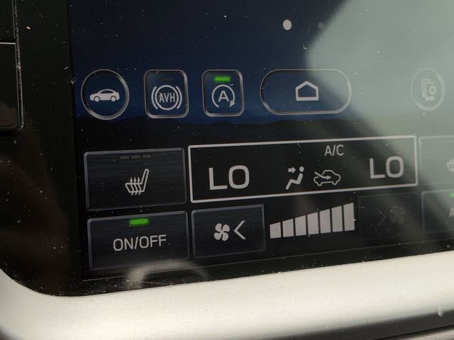 Used 2024 Subaru Legacy Premium AWD/4WD image 17