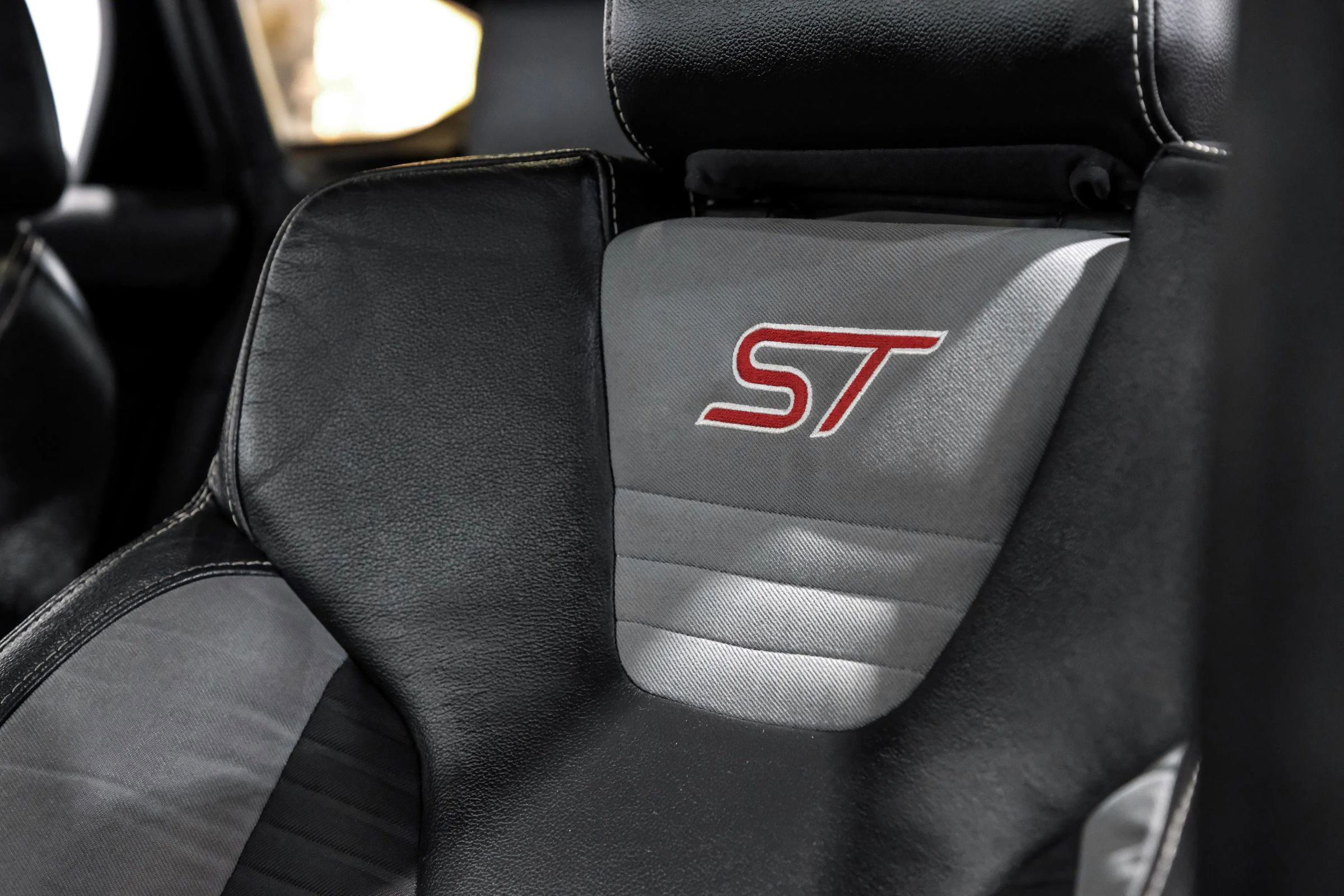 Used 2015 Ford Focus ST w/ Equipment Group 401A image 39