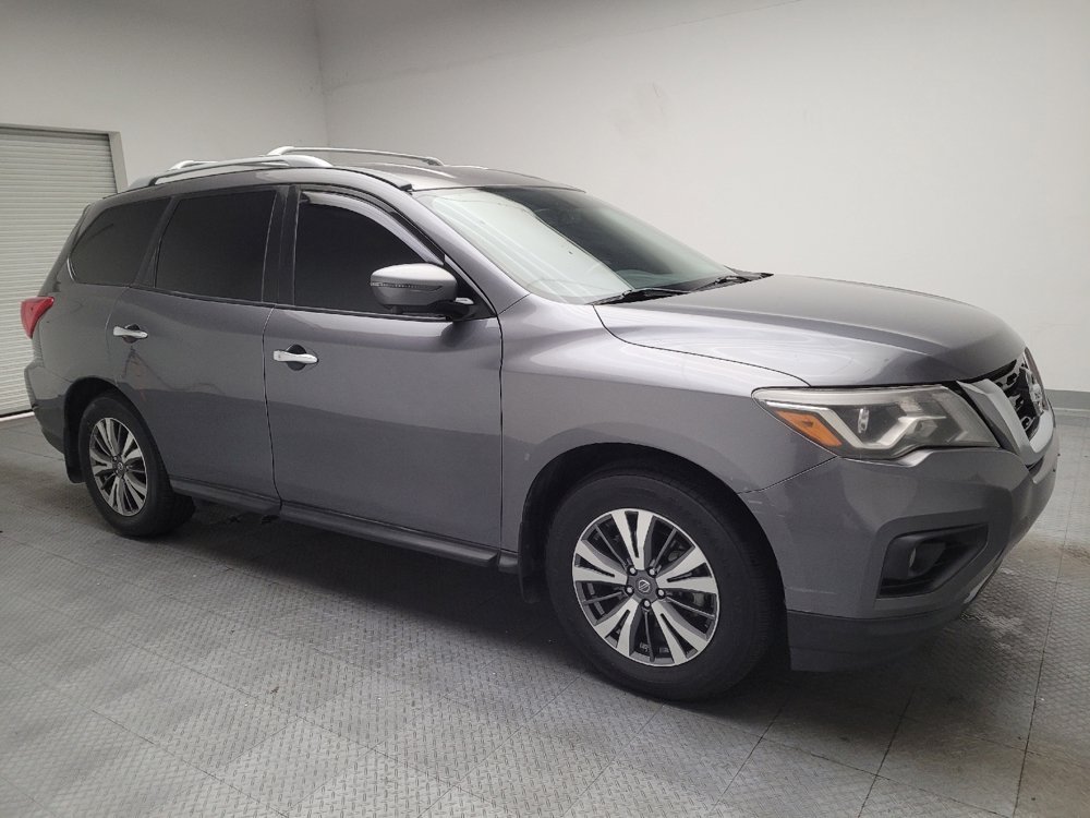 Used 2019 Nissan Pathfinder SL w/ Cargo Package FWD image 11
