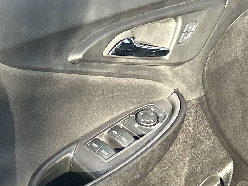 Used 2024 Chevrolet Malibu LT FWD image 17