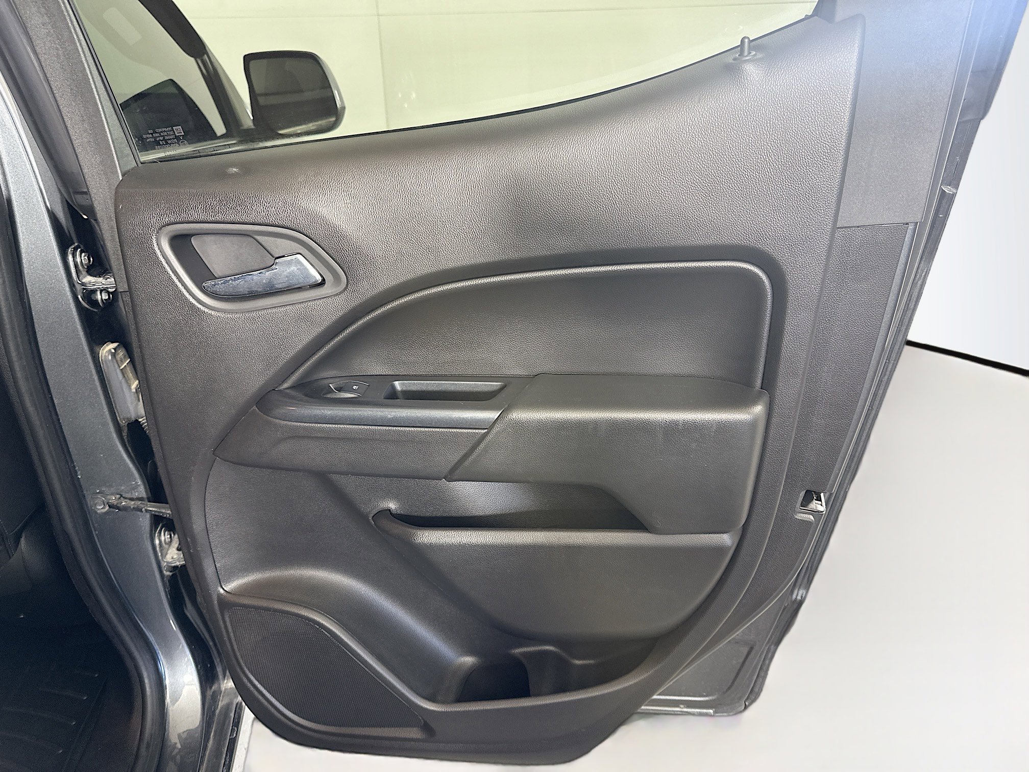 Used 2016 Chevrolet Colorado LT w/ LT Convenience Package image 28