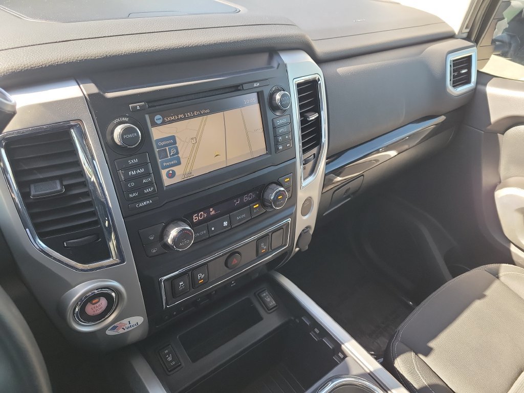 Used 2018 Nissan Titan SV w/ SV Convenience Package RWD image 14