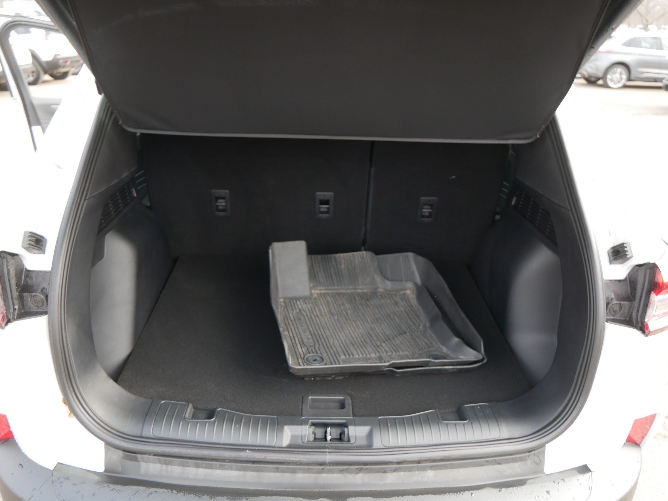 Used 2025 Ford Escape Active w/ Active Premium Tech Pack AWD/4WD image 18