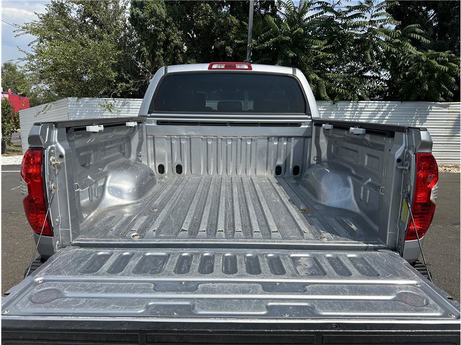 Used 2014 Toyota Tundra Limited w/ Limited Premium Package AWD/4WD image 31