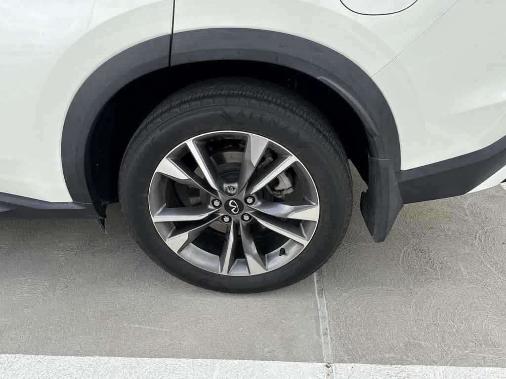 Used 2023 INFINITI QX60 Luxe w/ Cargo Package FWD image 10