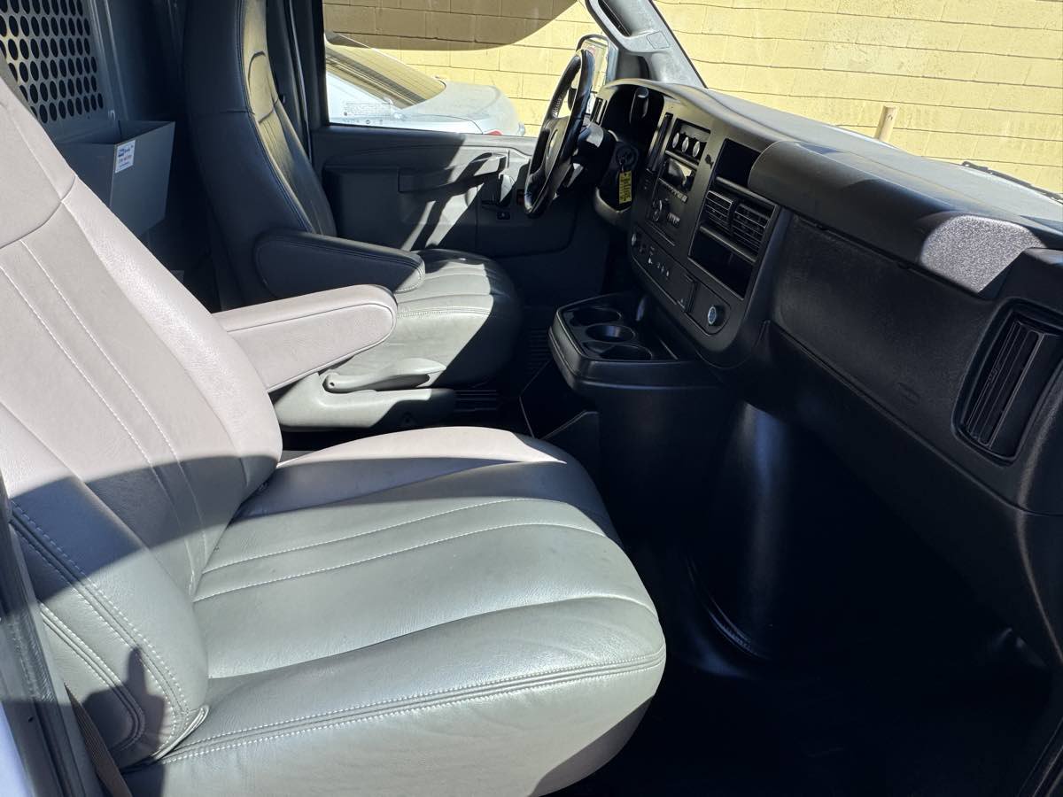 Used 2021 Chevrolet Express 2500 Extended w/ Driver Convenience Package RWD image 16