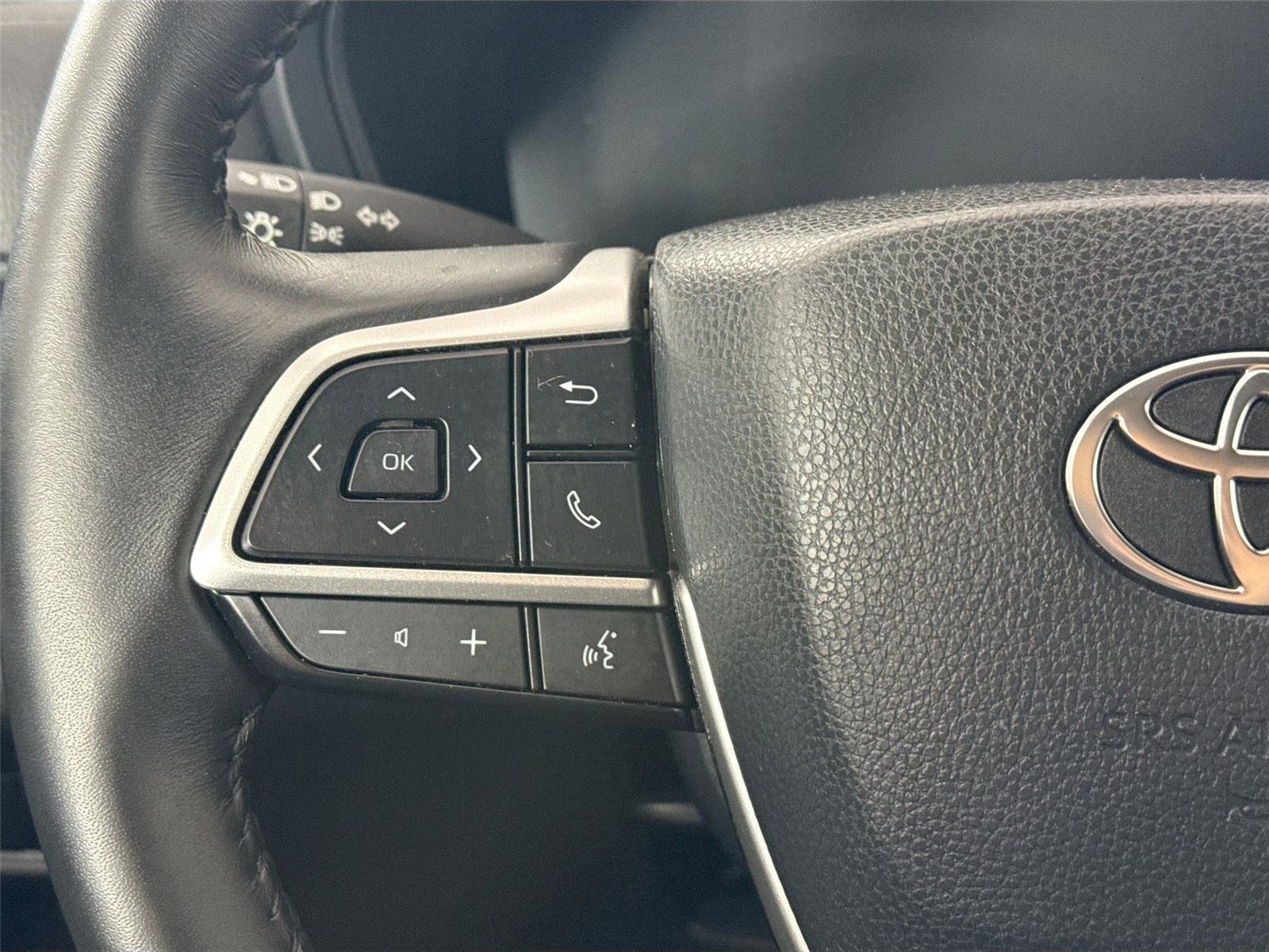 Certified 2025 Toyota Grand Highlander FWD image 17