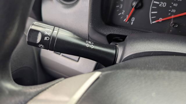 Used 2019 Nissan NV200 S image 23