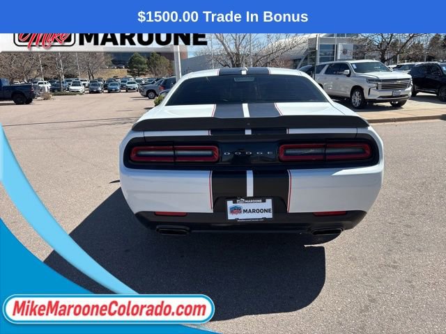 Used 2016 Dodge Challenger SXT Plus image 5