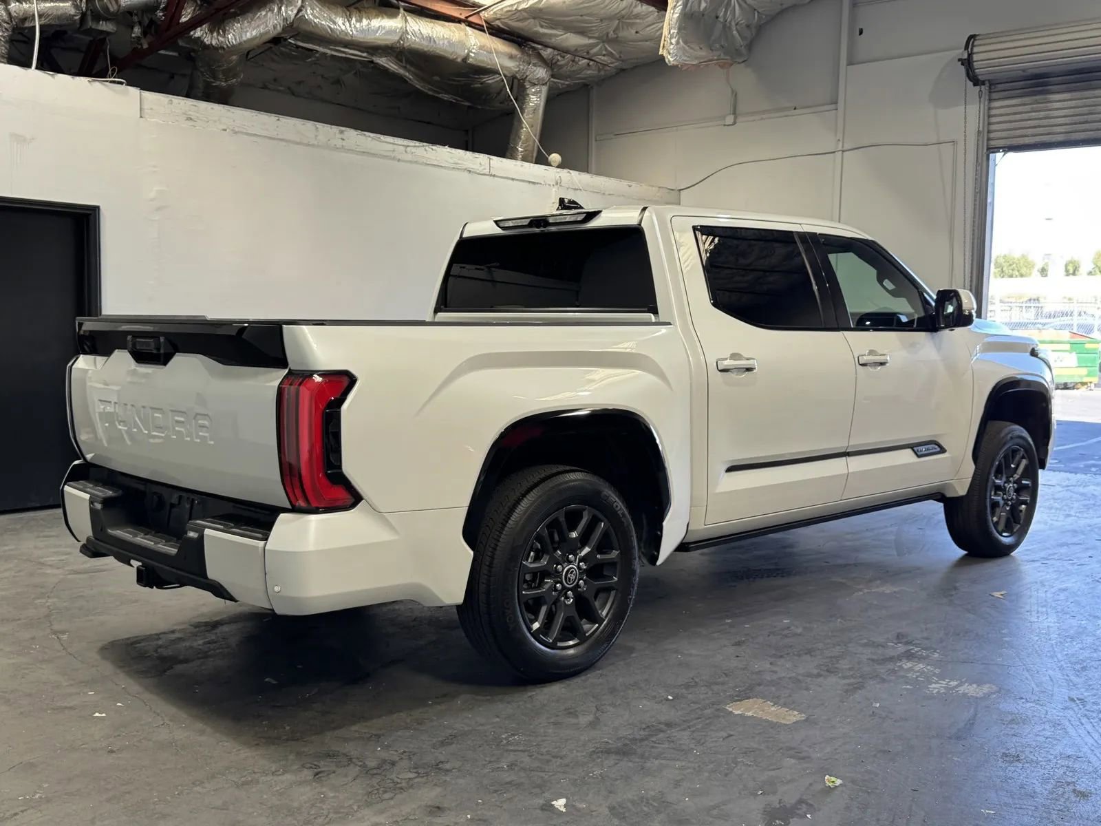 Used 2022 Toyota Tundra Platinum w/ Advanced Package RWD image 4