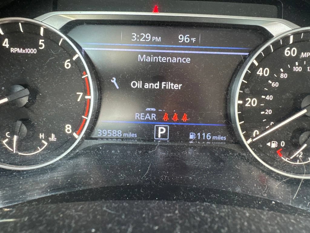 Used 2024 Nissan Altima 2.5 SV FWD image 12