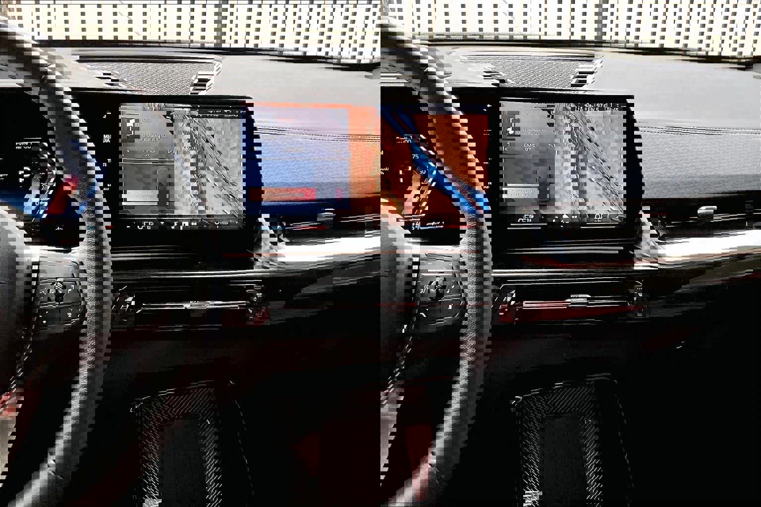 Certified 2025 BMW X2 xDrive28i image 7