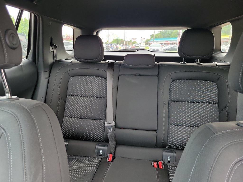 Used 2025 Chevrolet Equinox LT AWD/4WD image 10