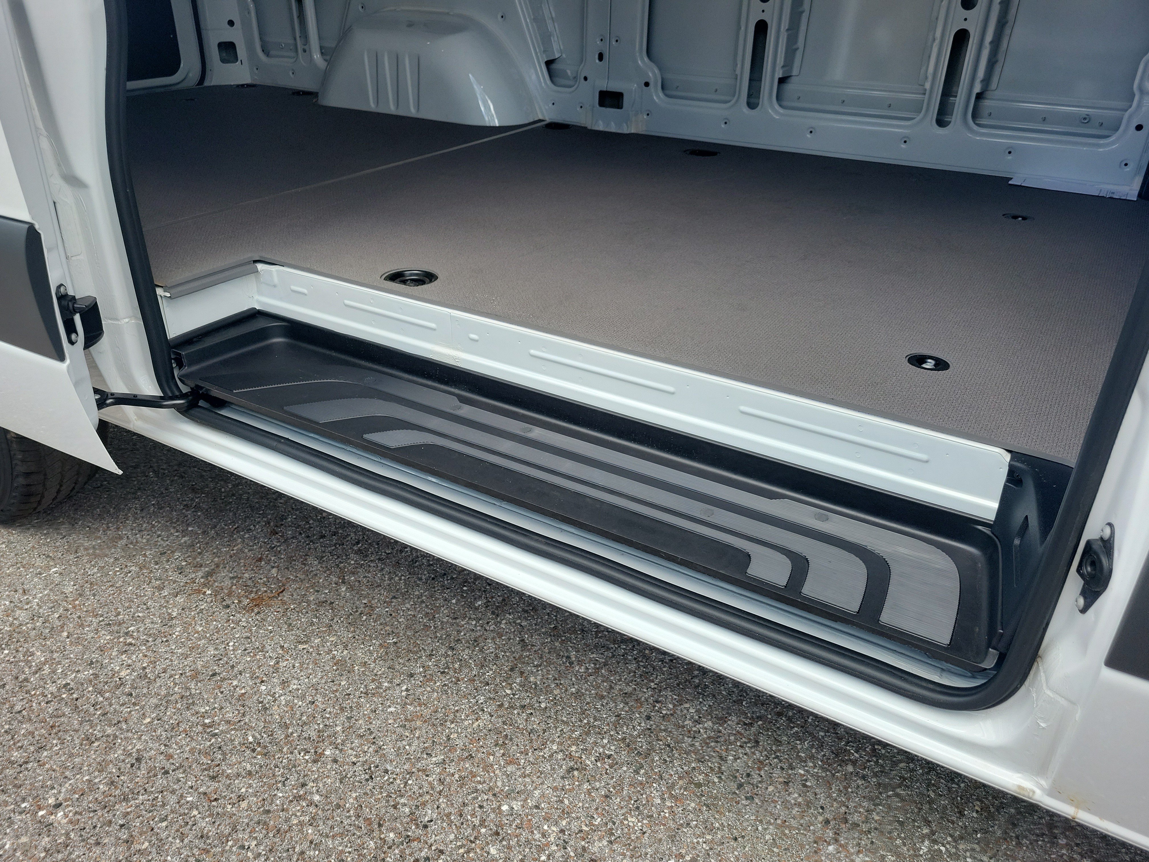 New 2025 Mercedes-Benz Sprinter 2500 image 12