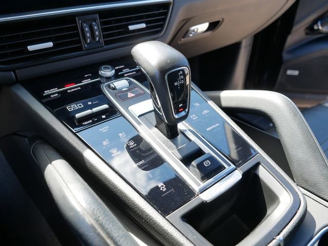 Used 2020 Porsche Cayenne image 28